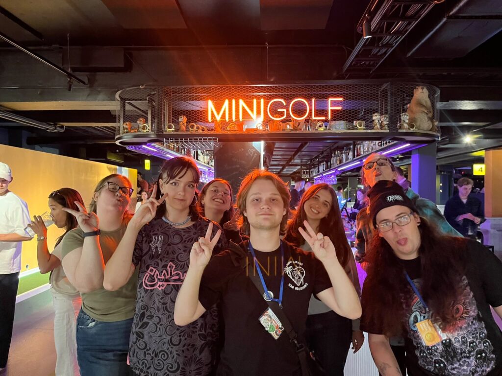 Group photo at minigolf